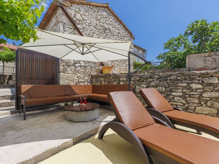 Ferienhaus für 5 Personen, mit Terrasse und Garten in Kroatien - 2