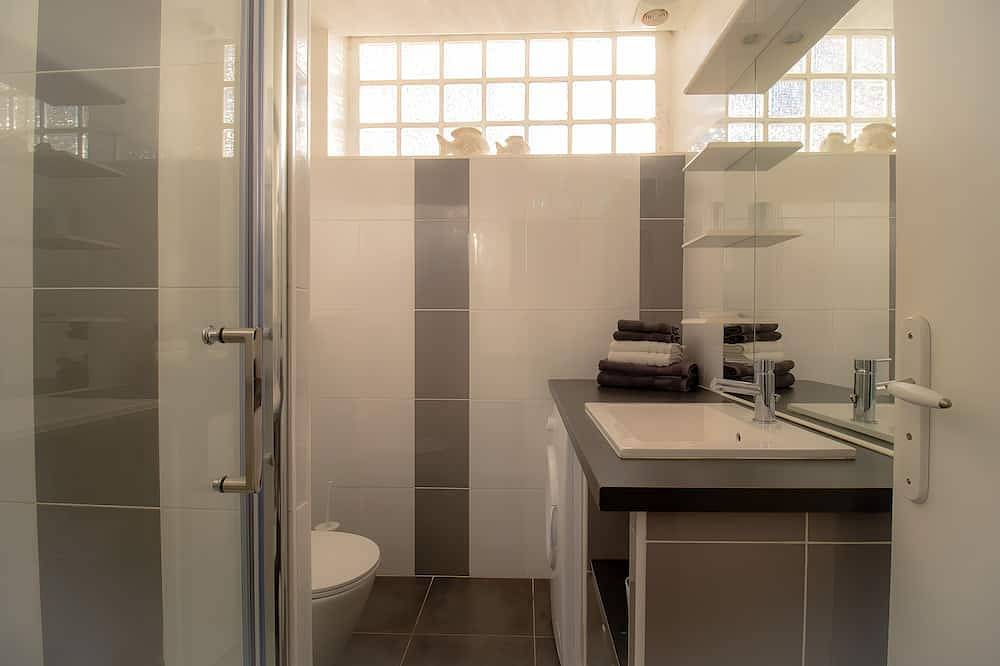 Ganze Wohnung, 2-Zimmerwohnung 150 M Vom Meer Entfernt 2/4 Pers. Ruhige Fahrräder (Wi-Fi) in Concarneau, Quimper und Umgebung