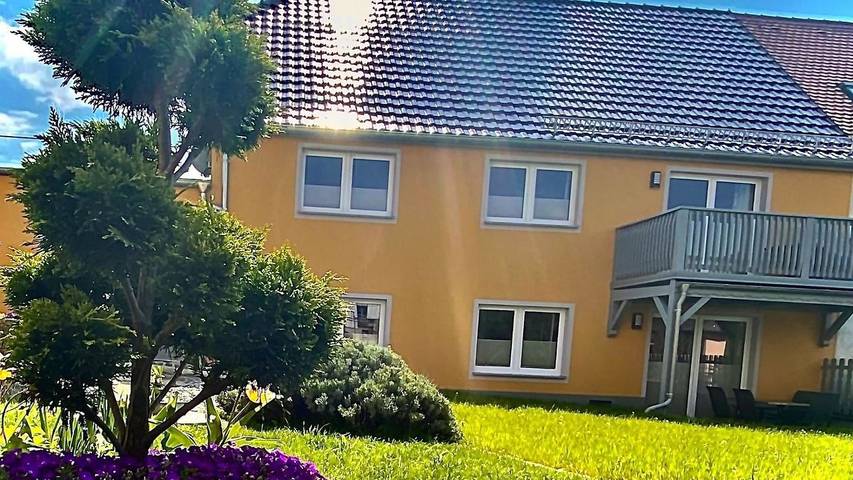 Ferienwohnung für 4 Personen, mit Balkon in Hochkirch