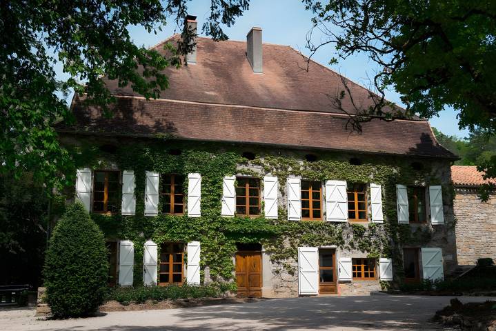 Gîte pour 15 personnes, avec Jardin à Calvignac