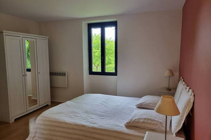 Location de vacances pour 12 personnes, avec jardin à Mauzac-et-Grand-Castang - 3