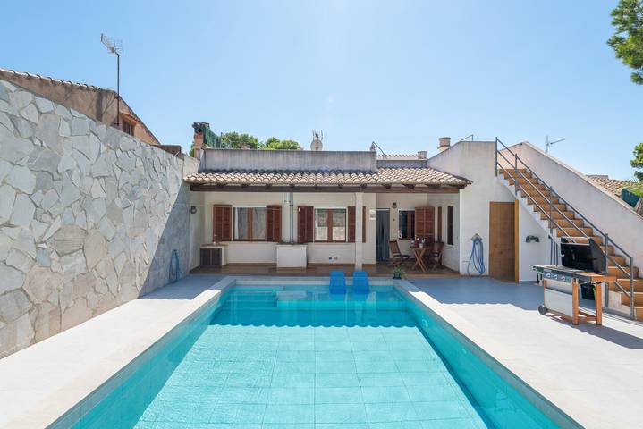 Finca für 6 Personen, mit Terrasse in Cala Pi