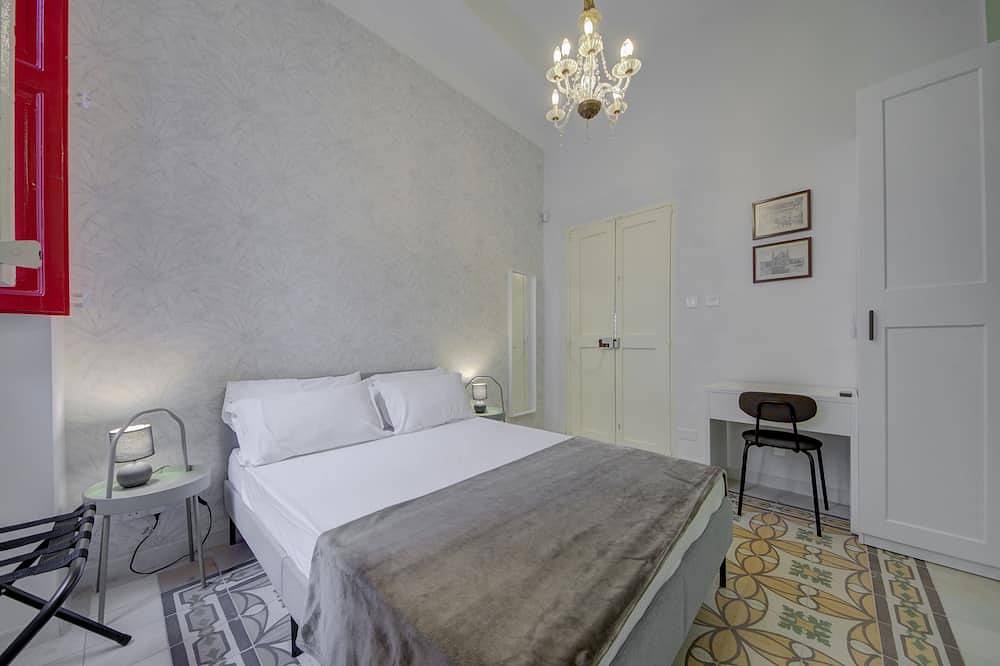Traditional Corner Townhouse for rent. Ideal for Groups or Families! in Cospicua, Insel Malta