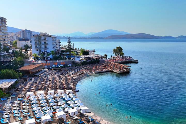 Ganze Wohnung, Ferienwohnung für 6 Personen mit Balkon in Sarandë, Vlorë