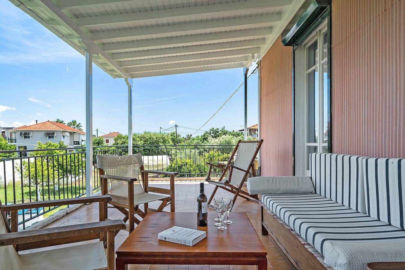 Entire apartment, Apartment "Woodpecker House Lefkada" with Sea View, Private Terrace & Wi-Fi in Katouna, Greece