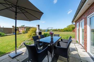 Ferienhaus für 8 Personen, mit Garten und Sauna sowie Terrasse, kinderfreundlich in Avendorf