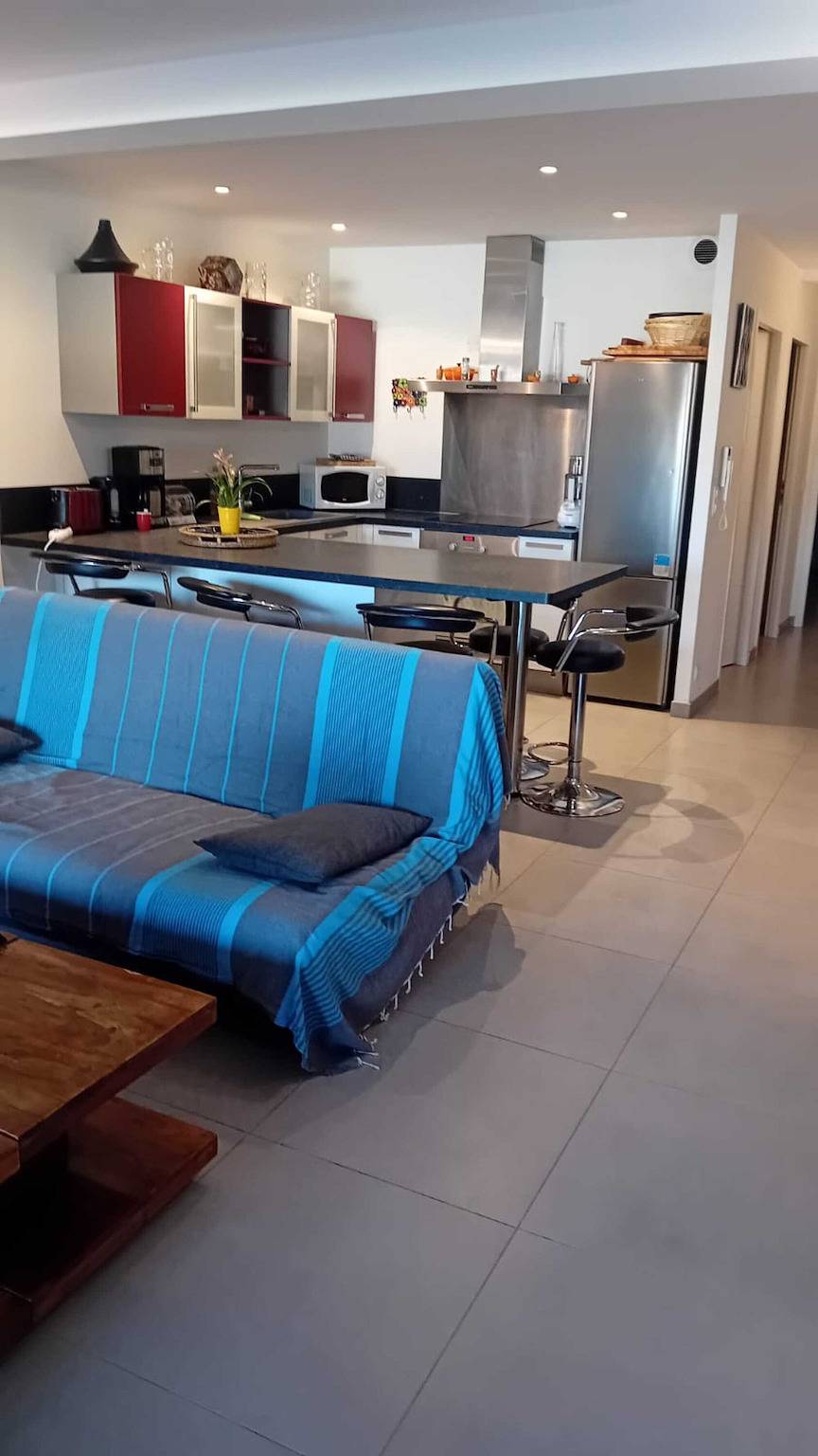 Apartamento entero, Apartamento 'Bel Appartement Spacieux' con vistas al mar, Wi-Fi y aire acondicionado in La Côte Vermeille, Port-Vendres