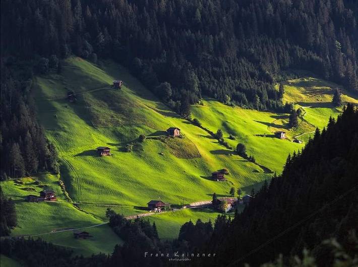 Chalet für 25 Personen, mit Sauna und Garten, kinderfreundlich in Finkenberg - 2