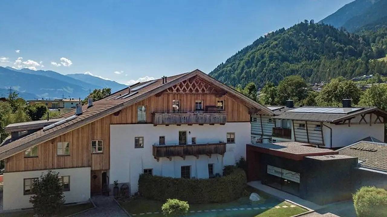 Ganze Ferienwohnung, Ferienwohnung für 6 Personen (90 m²) in Stans in Stans, Bezirk Schwaz