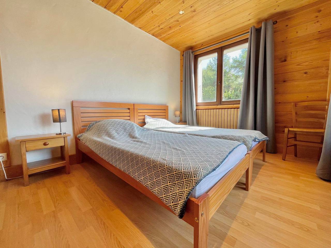 Apartamento entero, Apartamento acogedor, al pie de pistas, balcón, parking in Crest-Voland, Albertville region