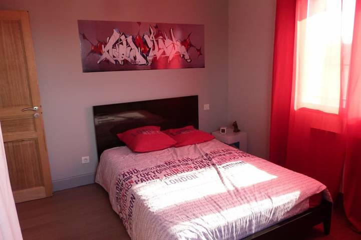 Location de vacances pour 6 personnes, avec jardin et terrasse à Mollégès - 3