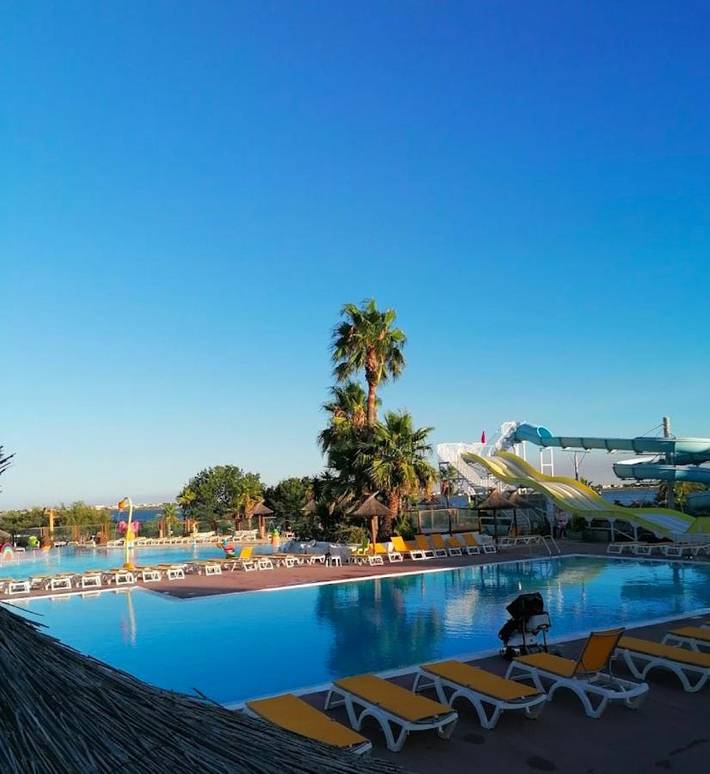 Camping pour 6 personnes, avec piscine et jardin ainsi que jacuzzi et bassin pour enfant à Lattes - 2