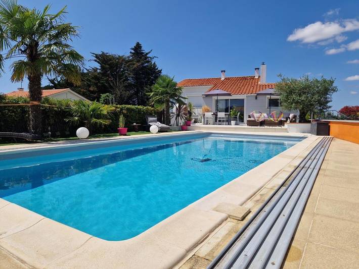 Location de vacances pour 8 personnes, avec jardin ainsi que jacuzzi et piscine à Saint-Michel-en-l'Herm - 2