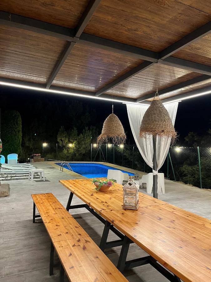 Casa rural para 15 personas, con Balcón y Jacuzzi además de Terraza y Jardín en Segarra - 4