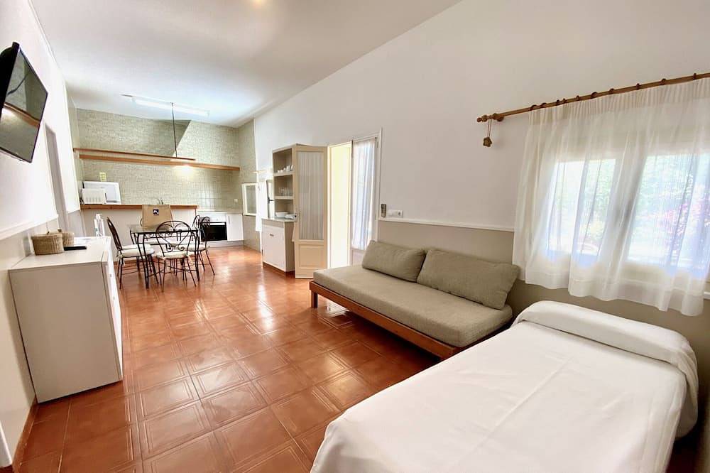 Apartamento entero, Campanitx Apt, Formentera - 2 dormitorios, planta baja in Es Caló, Formentera