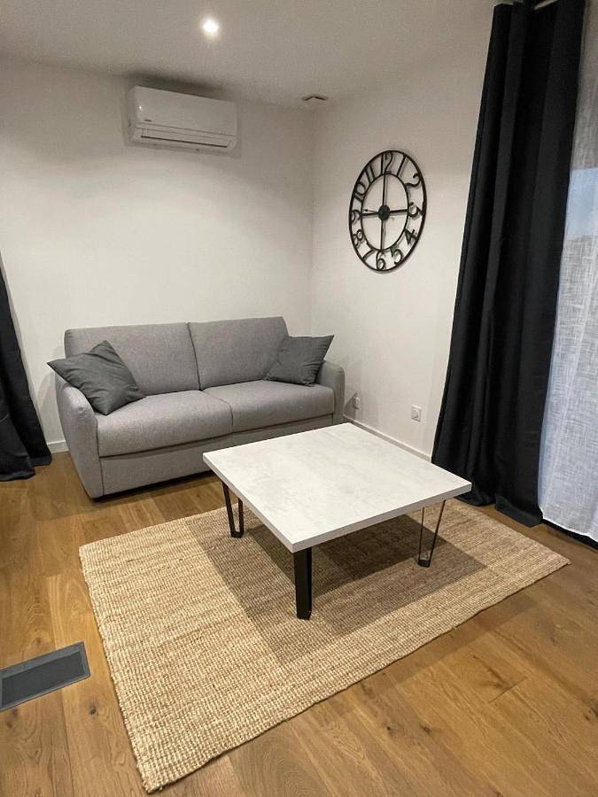 Gîte pour 4 personnes, avec jardin à Lherm