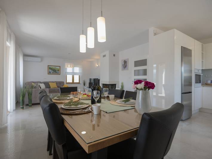 Villa pour 11 personnes, avec piscine et balcon à Imotski - 4