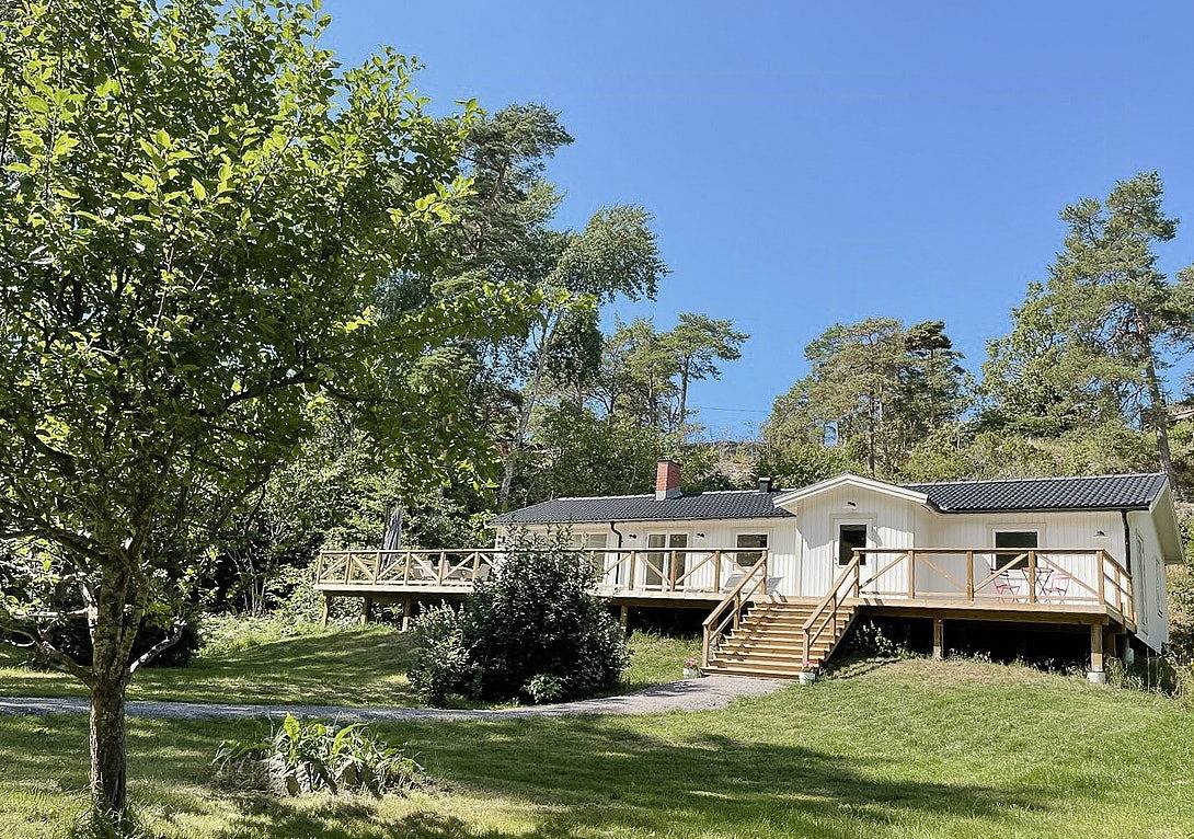 Charming house with sea proximity on Djurö in Stockholm archipelago