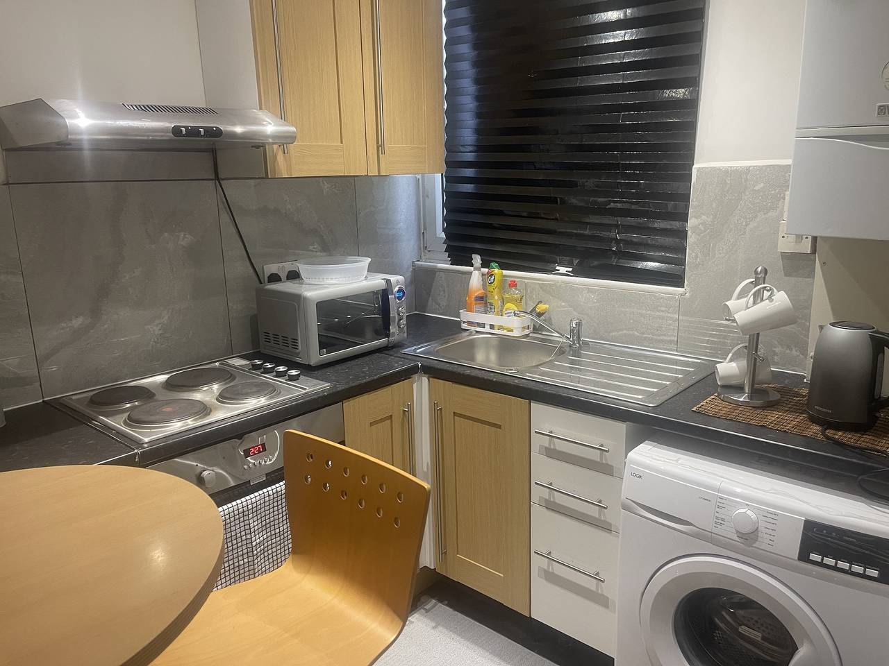 Entire vacation apartment, Lovely 1 bedroom flat 5 minutes walk from station in Lewisham, London