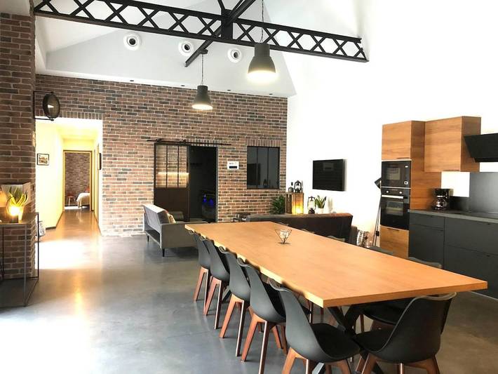 Location de vacances pour 10 personnes, avec Jacuzzi et Terrasse à Charlieu
