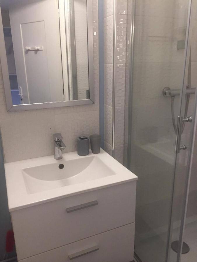 Gîte pour 2 personnes, avec terrasse dans Les Chères - 3