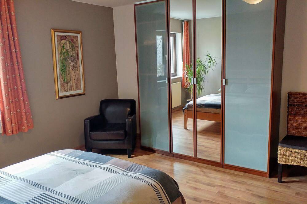 Ganze Wohnung, Eco Apartment Bonn Quiet Stylish ideal home office in Königswinter, Siebengebirge