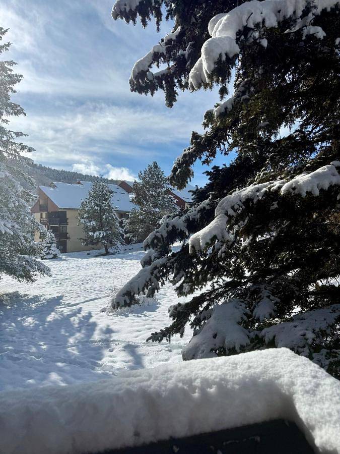 Gîte pour 4 personnes, avec balcon et vue, animaux acceptés à Ancelle