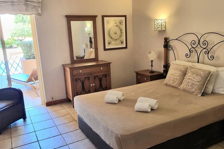 Appartement entier, Apartment 2 chambres avec piscine- Golf, Relax, Vilamoura in Vilamoura, Quarteira