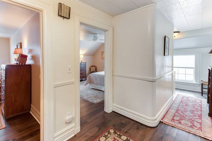 Vacation rental for 3 people, with yard in Rochester