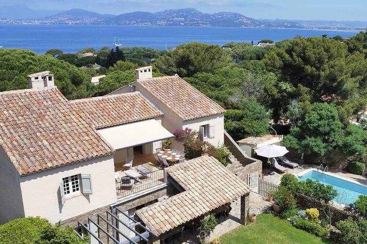Villa pour 14 personnes, avec jardin et terrasse