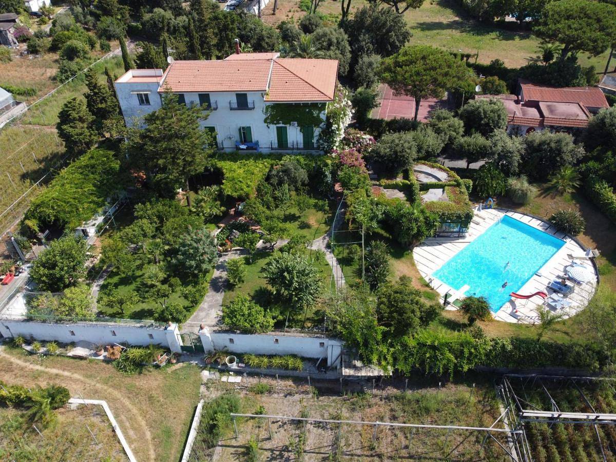 Double Room with Garden View in Torre del Greco, Parco nazionale del Vesuvio