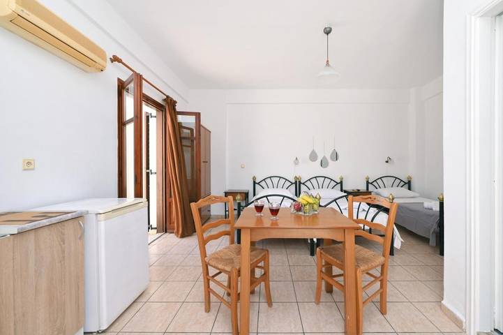 Maison d’hôte pour 2 personnes, avec vue et balcon dans Syros - 2