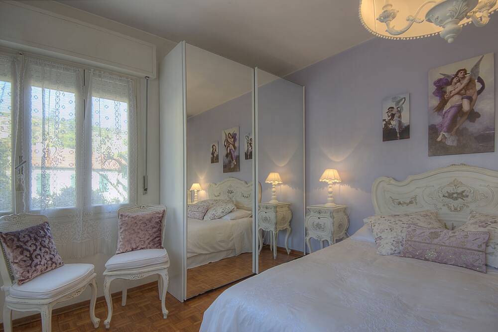 Geheel appartement, 'Casa Grandis' charme in het hart van Bordighera in Bordighera, Riviera di Ponente