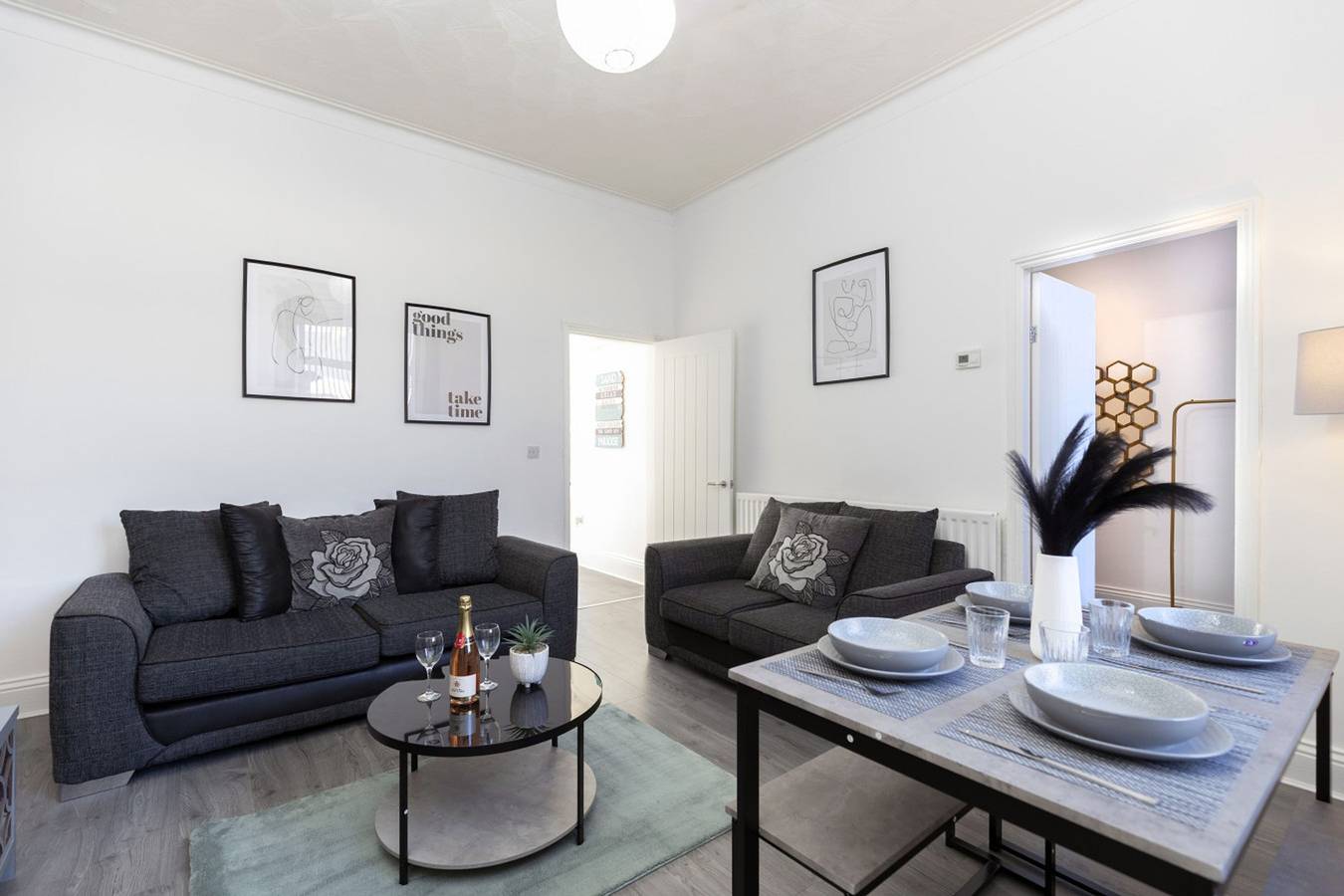 Newly Renovated 3Br House near hospital & uni in Sunderland