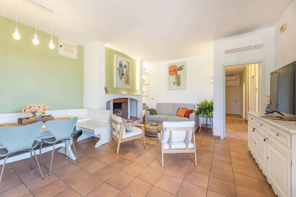 Exclusive villa with swimming pool surrounded by greenery in Baia Verde, Gulf of Taranto