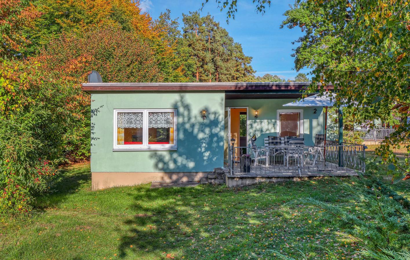 Lakeside Retreat with Terrace & Parking, 500m to Kleiner Warthesee in Boitzenburger Land, Barnimerland Region