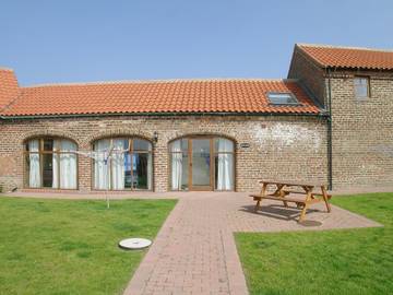 Vacation Rental for 4 Guests in East Riding of Yorkshire, Yorkshire, Picture 1