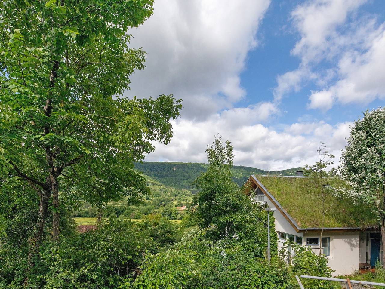 Ganze Ferienwohnung, Haus Am Sonnenhügel in Bad Urach, Albsteig Etappe 9