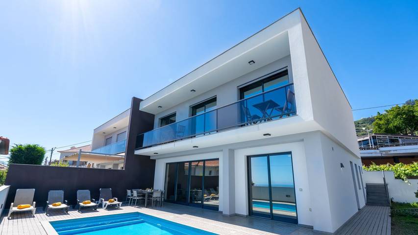 Ferienhaus für 6 Personen, mit Pool und Garten sowie Meerblick - 1