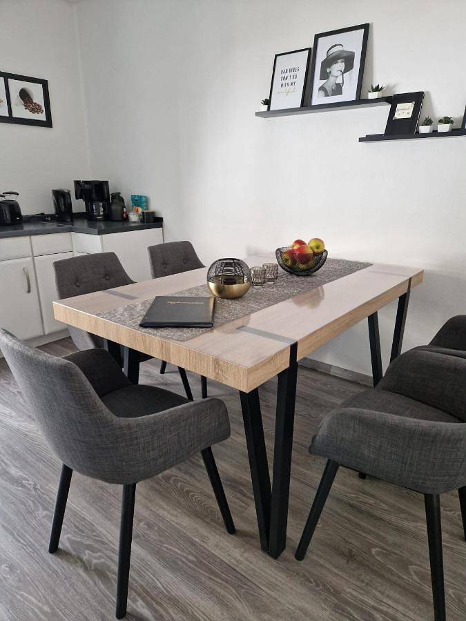 Ferienwohnung für 5 Personen, mit Garten und Ausblick