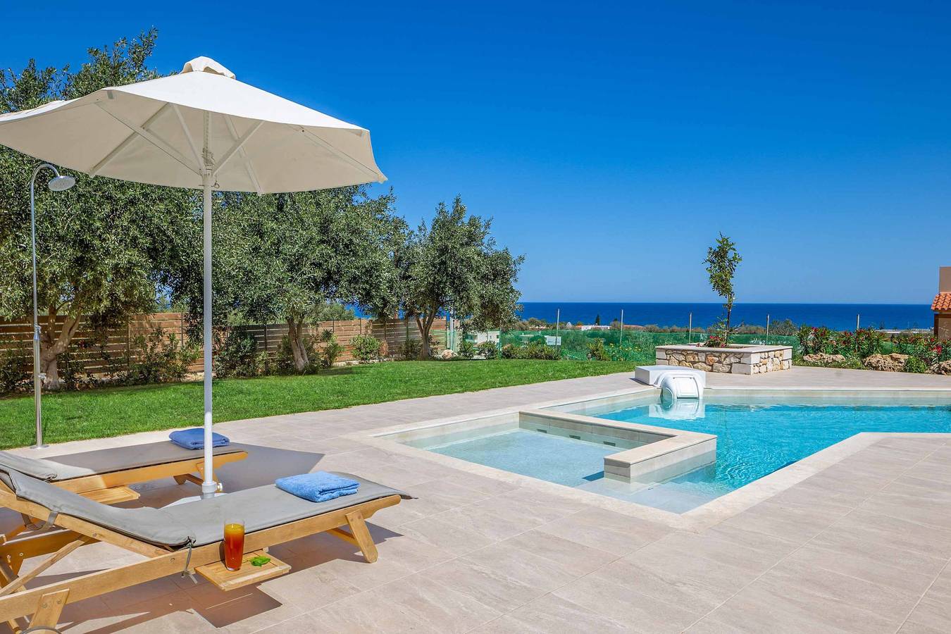 Villa für 4 Personen mit Terrasse in Rethymno und Umgebung