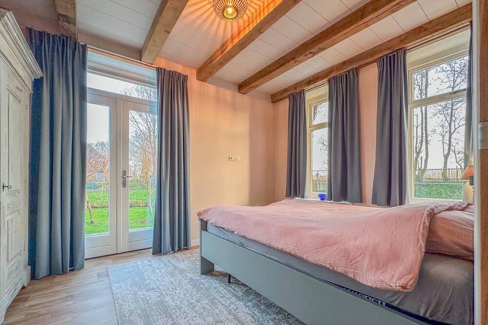 Idyllisches Landhaus mit Garten am Wasser in Zeevang, Markermeer