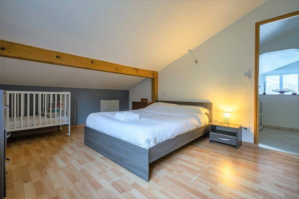Apartamento entero, Cabana & Panorama Lake Annecy in Sévrier, Parque natural regional del Macizo de Bauges