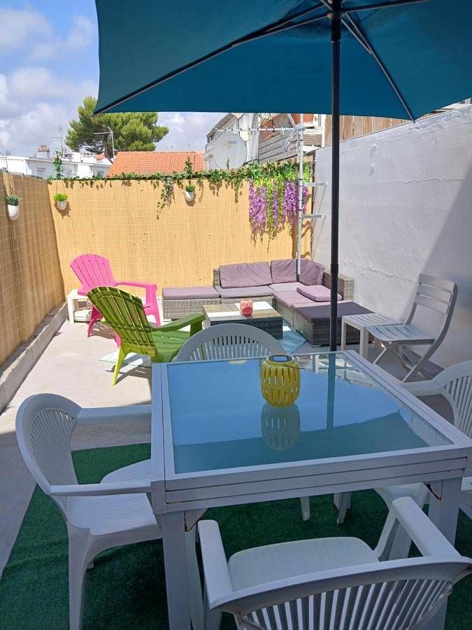 Gîte pour 4 personnes, avec vue et terrasse dans Office de Tourisme de Royan