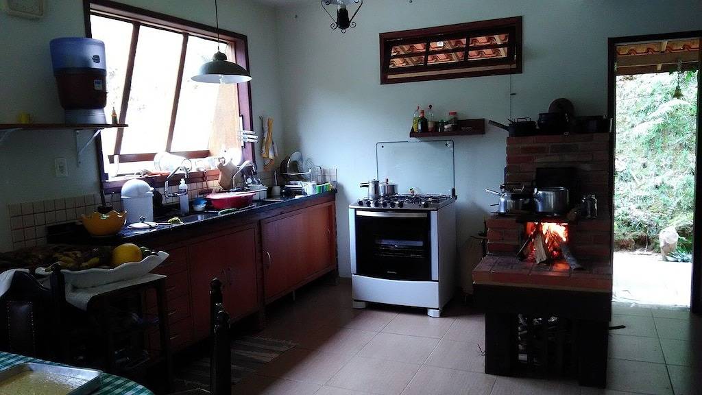 Grundstück mit 2 Häusern Beira Rio in Serra Carioca in Nova Friburgo, Rio de Janeiro (Bundesstaat)