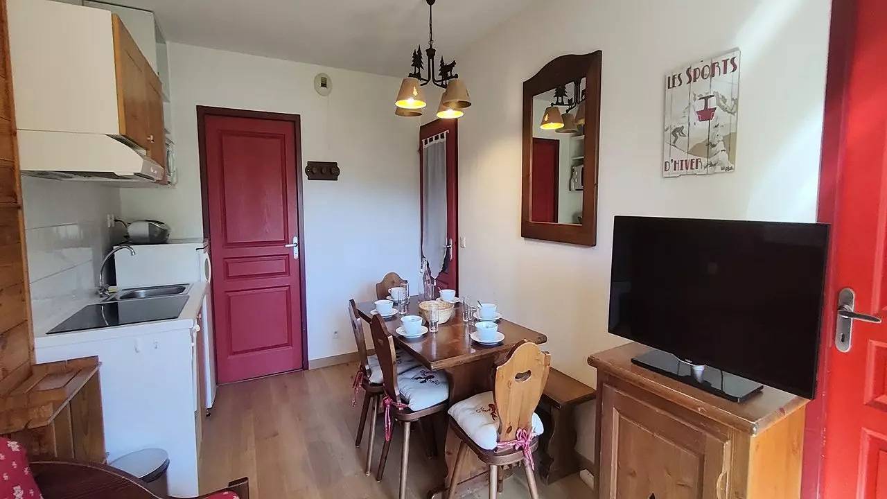 Ganze Wohnung, Each Apartment At Pied Pisten - 4/6 Pers in Vallouise-Pelvoux, Nationalpark Écrins