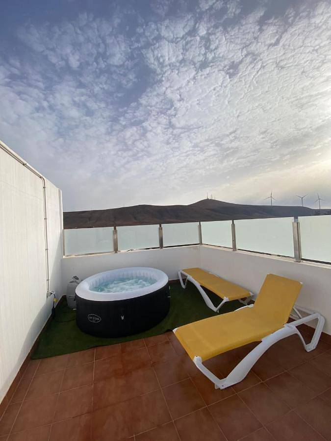 Gîte pour 5 personnes, avec jacuzzi et terrasse dans Tetir - 3