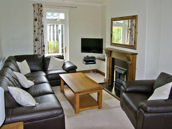 Railway Cottage in Fairbourne, Snowdonia