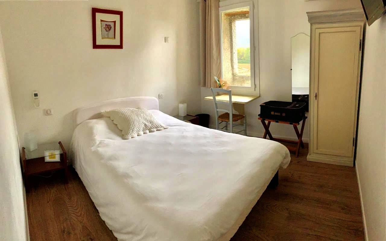 Double Room in Saint-Hippolyte-du-Fort, Parc national des Cévennes