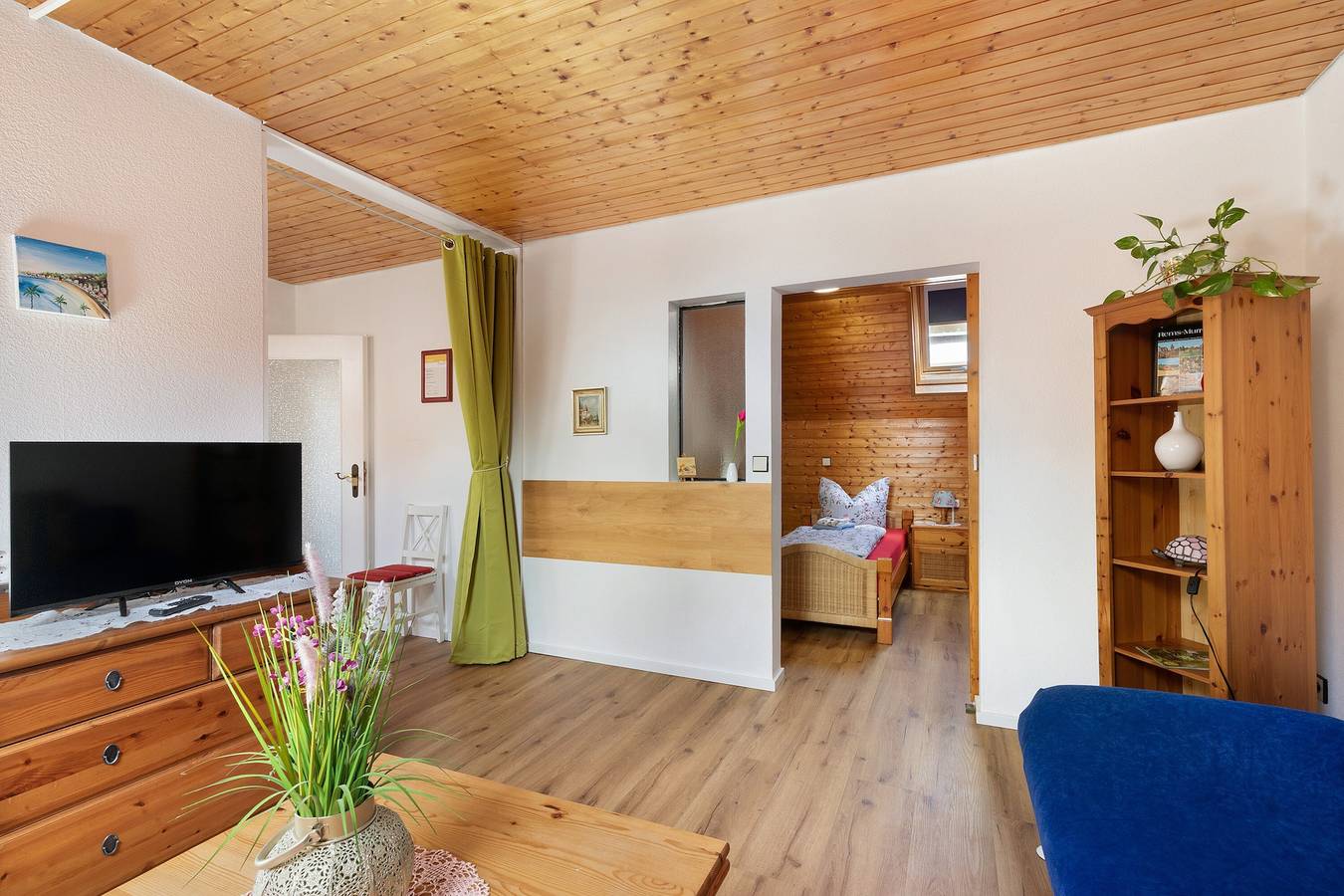 Ganze Wohnung, Ferienwohnung Sila 1" mit gemeinsamer Terrasse und Wlan in Weinstadt, Rems-Murr-Kreis
